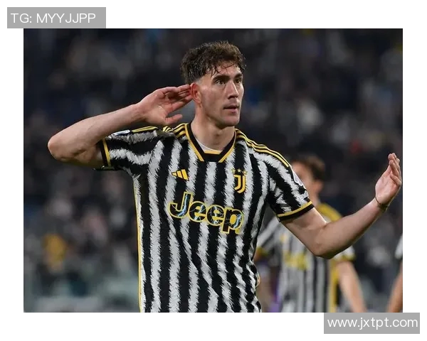 弗拉霍维奇：从天才前锋到足球巨星的成长之路与未来展望